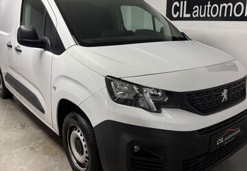 Peugeot Partner 153.230 km 8.990 &euro; Bottrop 46244