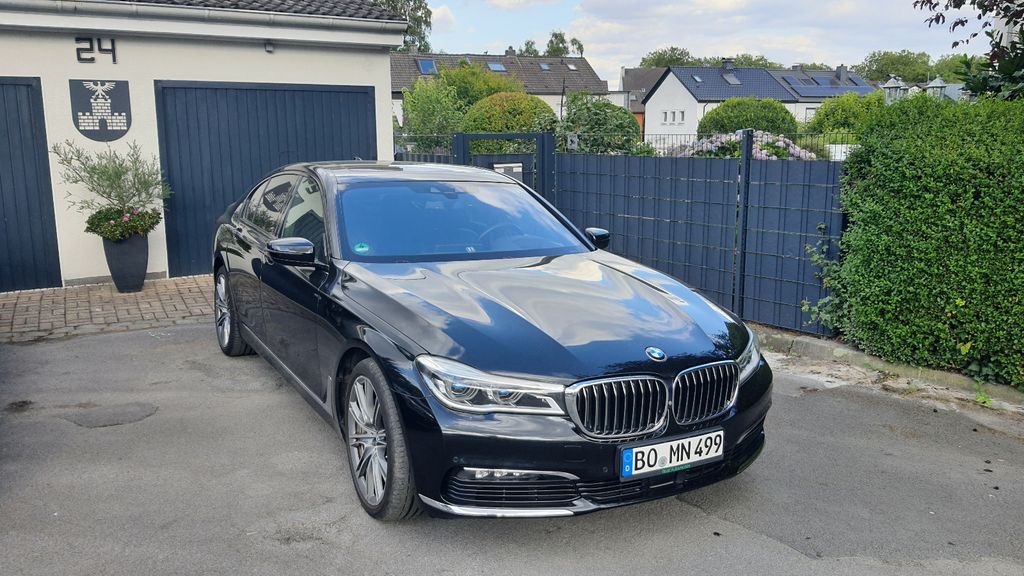 BMW 750 100.000 km 39.900 &euro; Bochum 44894