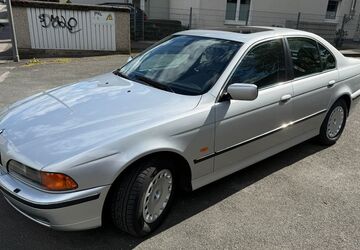 BMW 528 76.500 km 9.200 &euro; Marl 45772