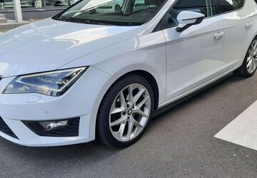 Seat Leon 141.998 km 10.880 &euro; Essen 45326