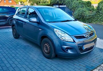 Hyundai i20 144.000 km 2.950 &euro; Marl 45768