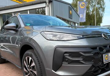 VW T-Roc 6.132 km 37.490 &euro; Heiden 46359