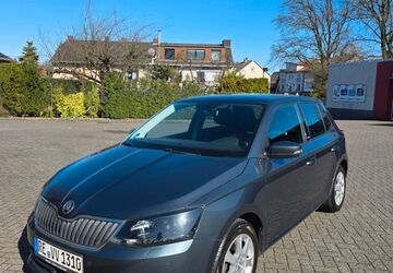 Skoda Fabia 103.000 km 7.990 &euro; Marl 45768