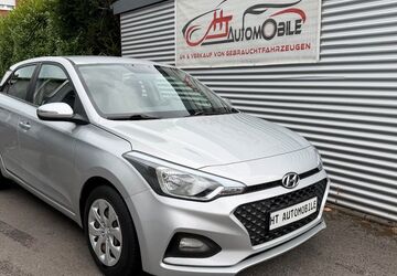 Hyundai i20 76.800 km 8.999 &euro; Marl 45770