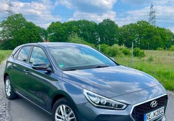 Hyundai i30 82.000 km 16.500 &euro; Marl 45768