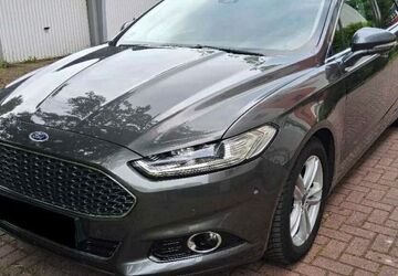 Ford Mondeo 122.000 km 9.800 &euro; Essen 45359