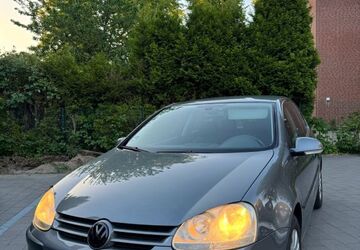 VW Golf 124.000 km 1.990 &euro; Marl 45772