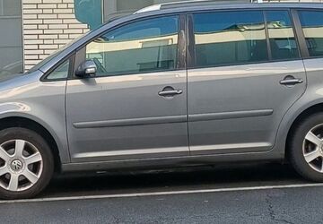 VW Touran 254.029 km 2.450 &euro; Derne 44329