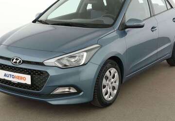 Hyundai i20 28.747 km 9.780 &euro; Essen 45141