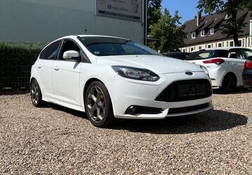 Ford Focus 196.000 km 8.800 &euro; Marl 45770