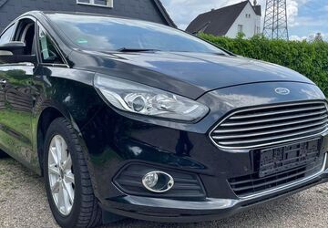 Ford S-Max 100.000 km 14.990 &euro; Mülheim a. d. Ruhr 45472