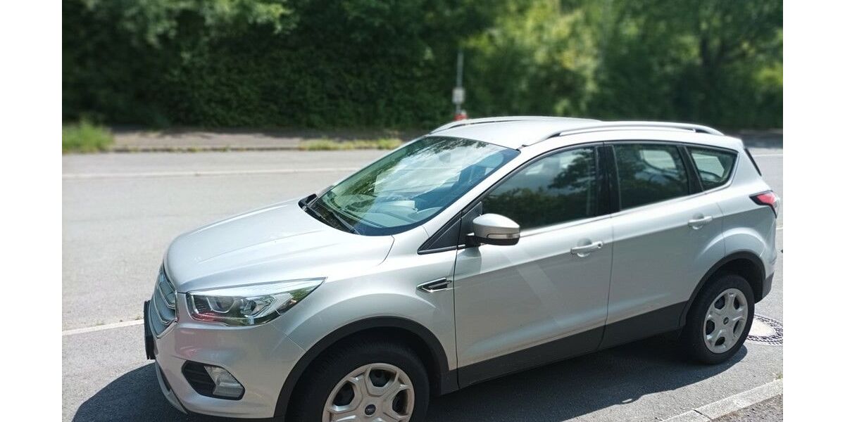 Ford Kuga 94.500 km 17.200 &euro; Bochum 44892